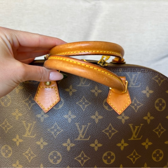 Louis Vuitton Alma - Picture 3 of 8